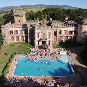 Chateau-camping La Grange Fort, 63500 Camping