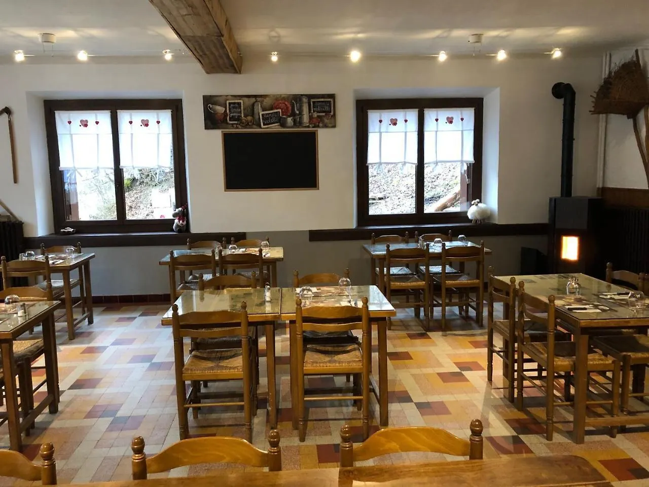 Bar Hotel Restaurant Le Margeriaz Les Deserts  France